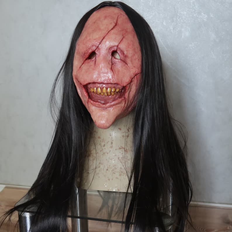 Halloween scary long-haired devil mask, red-faced devil mask, toothy devil latex long-hair mask