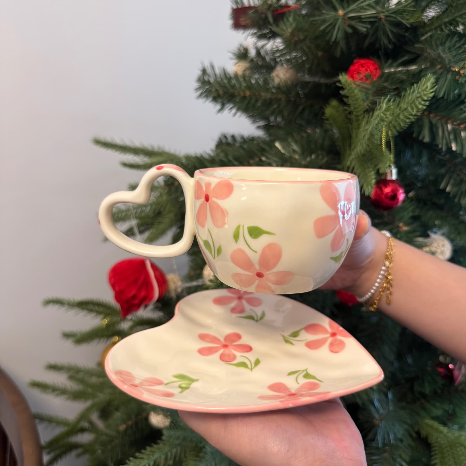 Korean Ins Style Handmade Heart Coffee Cup & Saucer Hand-painted Heart Ceramic Cup & Saucer Afternoon Tea Cup & Saucer / Copyright