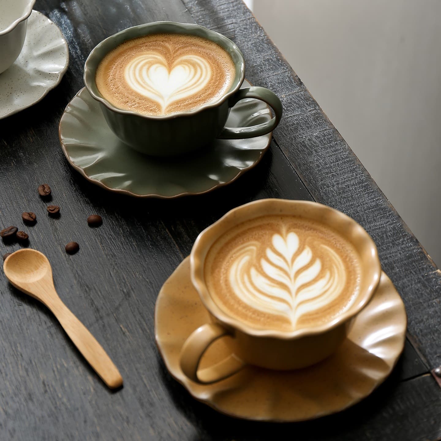 Japanese retro ceramic latte art coffee cup and saucer set wide mouth petal cup latte cup home office coffee cup