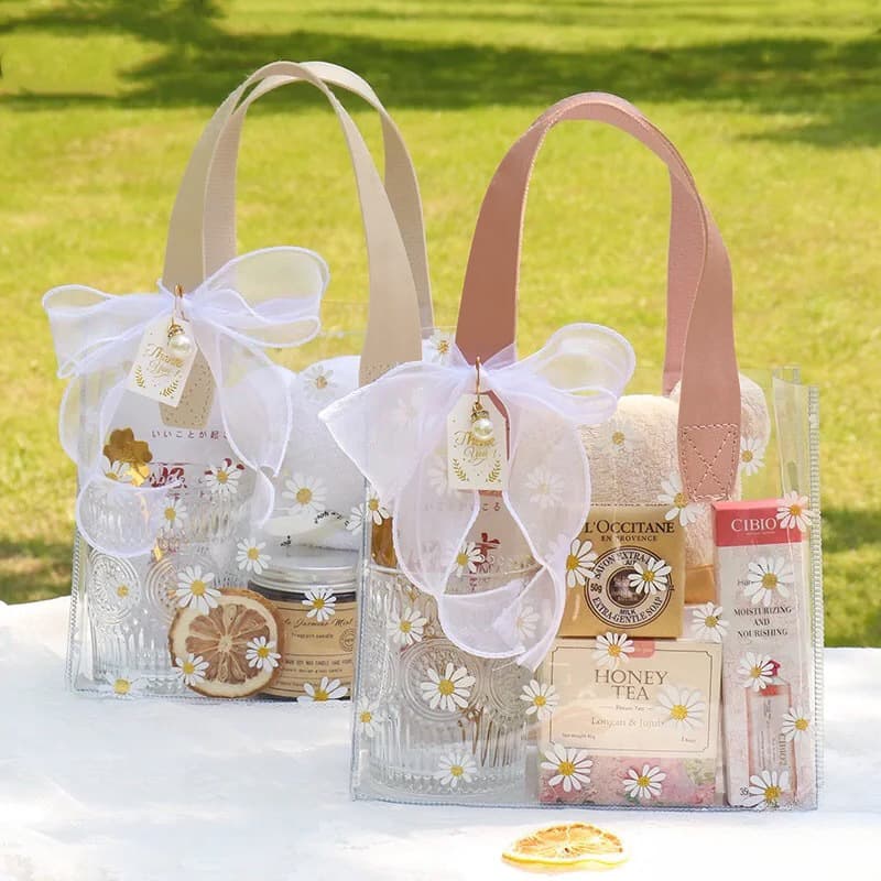 Gift bag, high-end souvenir bag, pvc transparent handbag, daisy gift bag, gift bag, gift bag