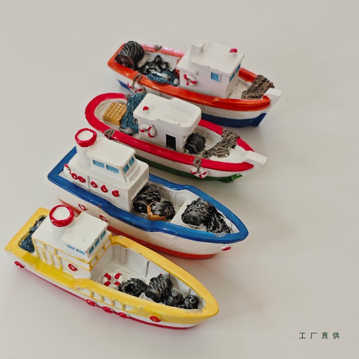 Weihai tourist souvenirs Mediterranean resin fishing boat model ornaments children's gift study mini desktop ornaments