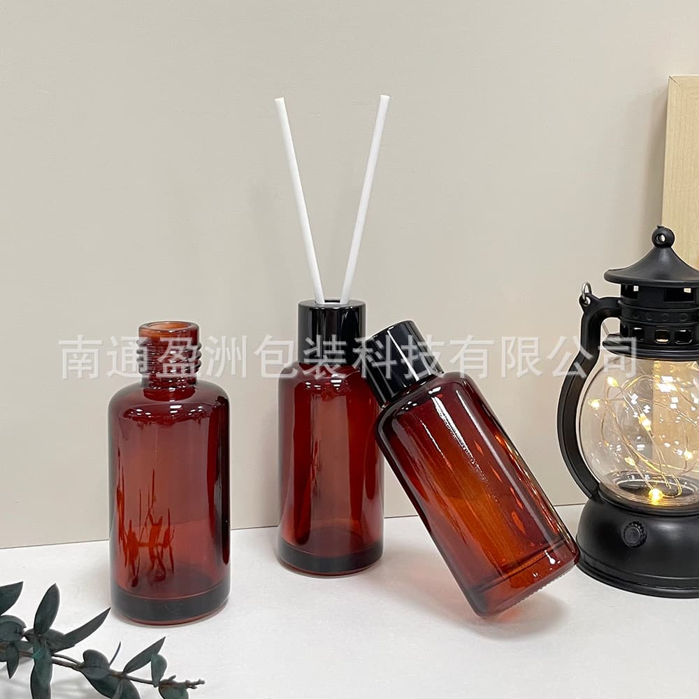 New product wholesale 50ML cylindrical bottle 22 thread screw essential oil bottle fire-free rattan volatile glass bottle essential oil sub-bottle
