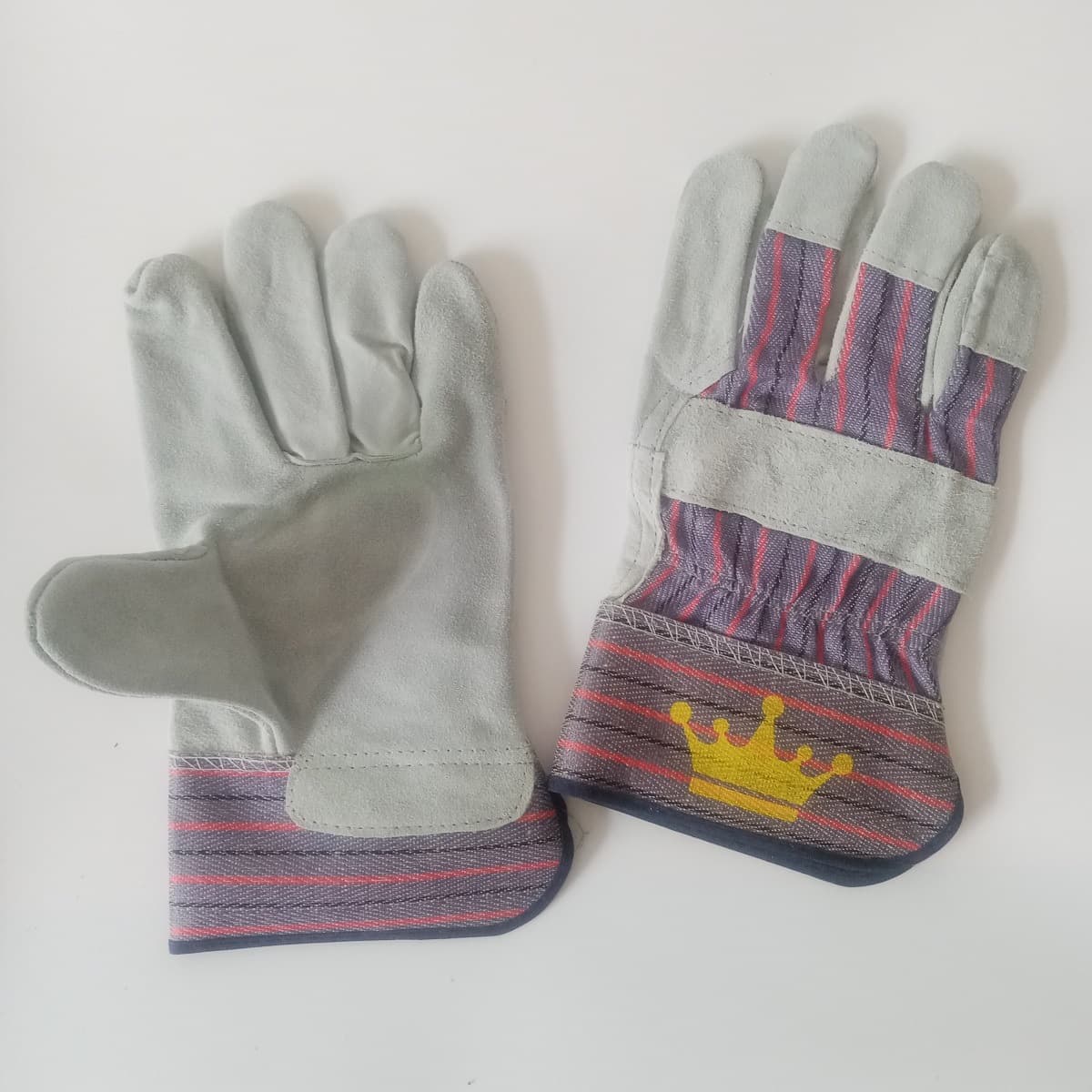 Ready stock, reverse suede cowhide welding gloves, soldering wear-resistant heat-insulating two-layer semi-leather handling welder protection