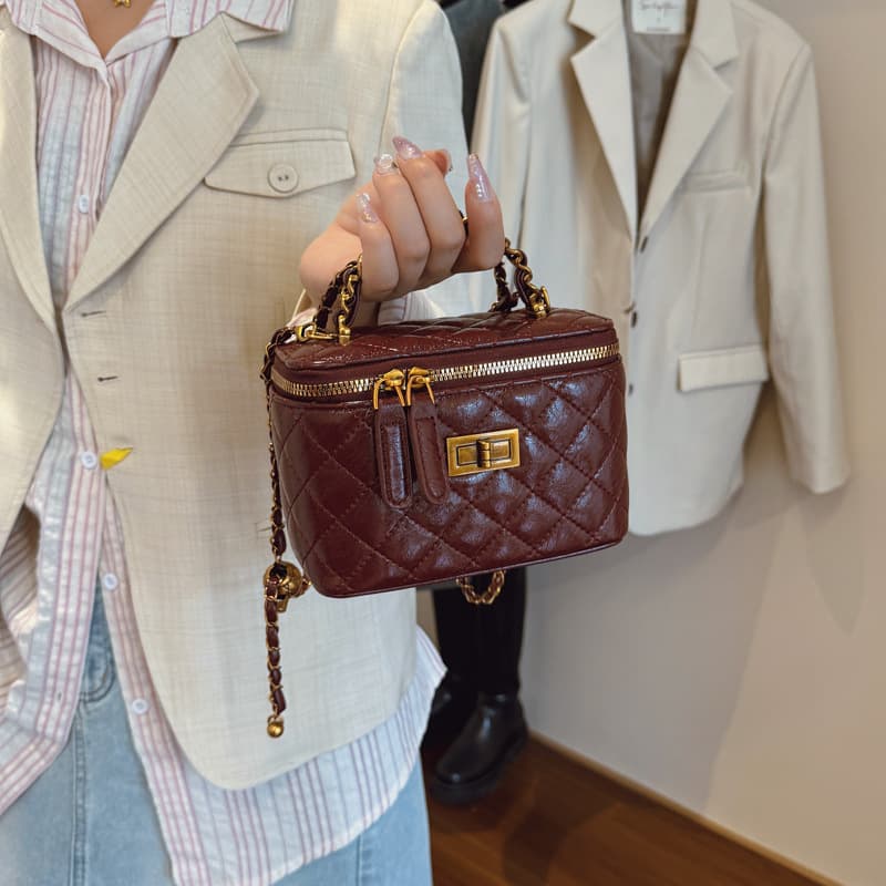 High-End Small Fragrant Box Bag for Women 2025 New Fashion Quilted Chain Bag Mini Hand-Held Shoulder Crossbody Bag