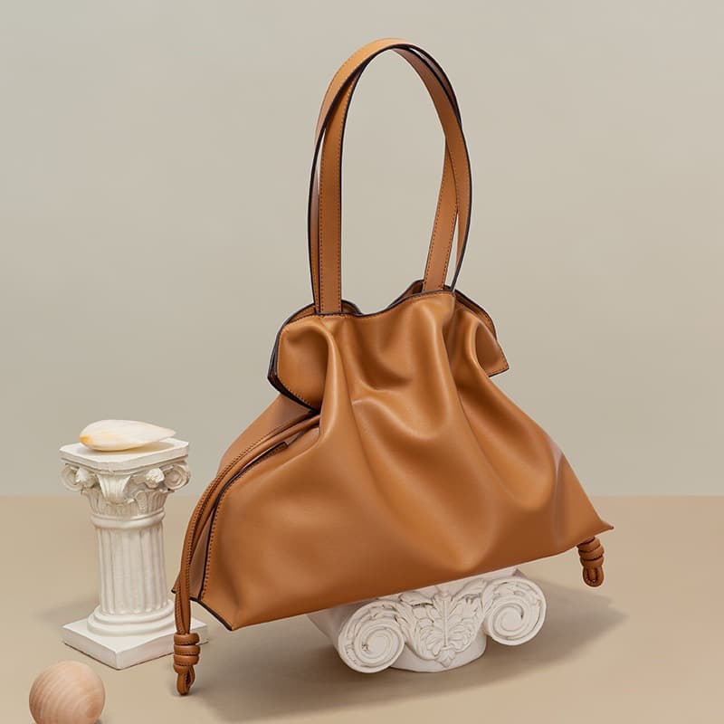 Bag Niche Korean Niche Design Genuine Leather Women's Bag Pleated Bag Cowhide Shoulder Bag Drawstring Large Capacity Tote Bag