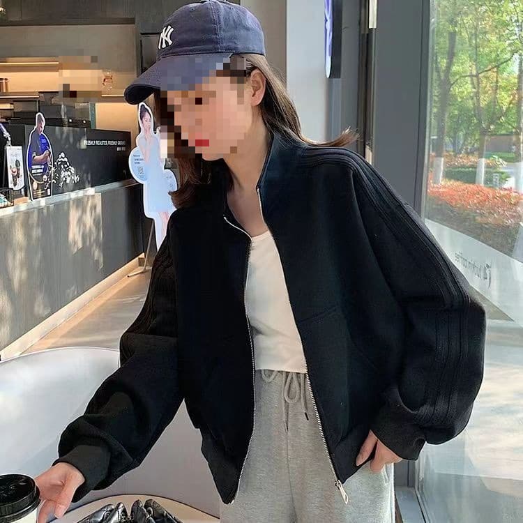 Short Sports Jacket for Women 2026 Spring Autumn New Baseball Style Casual Slim Fit Cardigan Loose Versatile Top