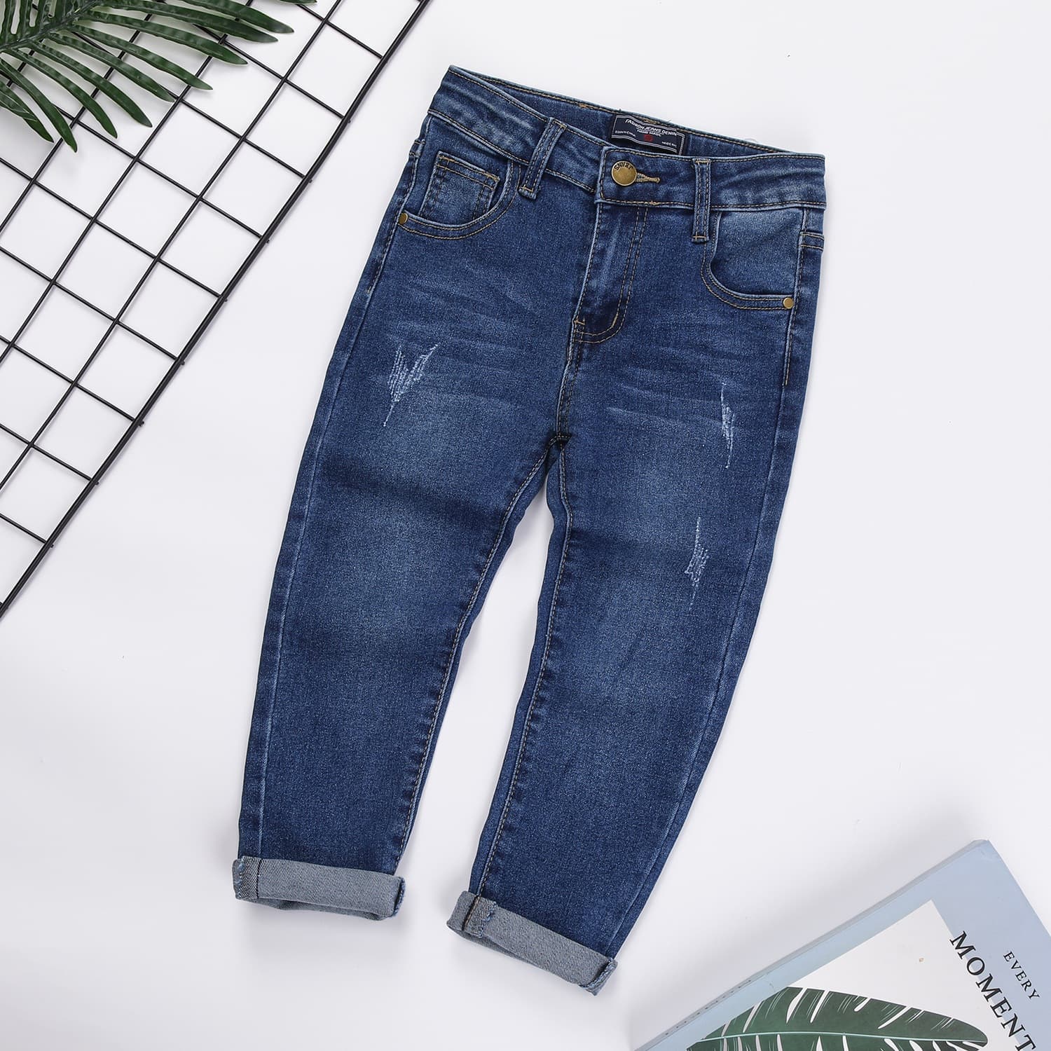 Factory wholesale jeans for boys aged 3-8 years, mid-child stretch slim fit denim long pants