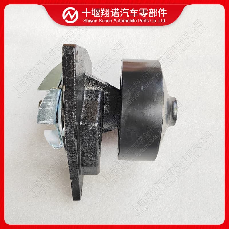 Dongfeng Cummins Engine Parts 6CT8.3 Water Pump 4934058 966841