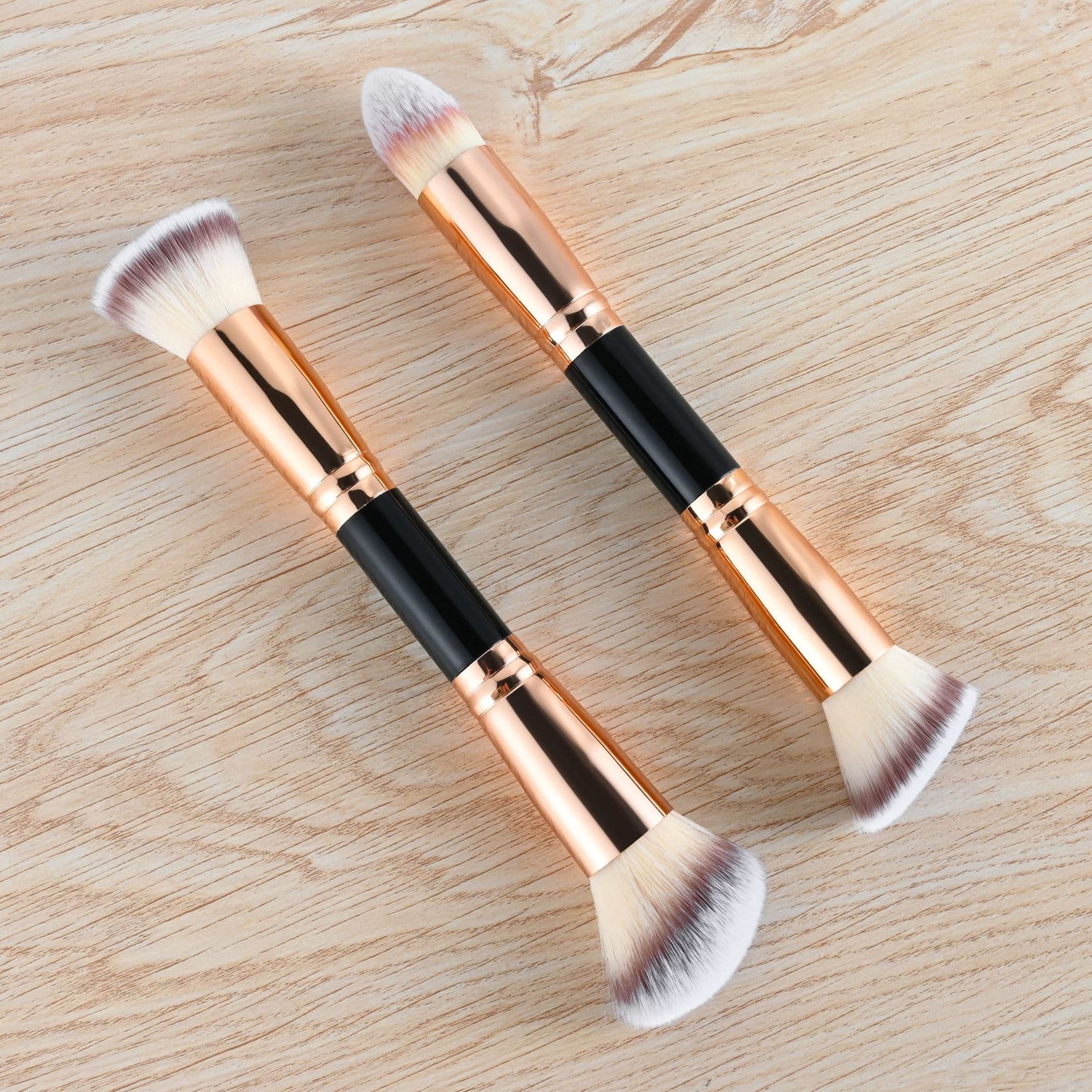 Cross-border Dual-Ended Foundation Blush Brush Single Piece Three-Color Soft Bristle Makeup Tool Contour Brush Powder Brush Makeup Brush