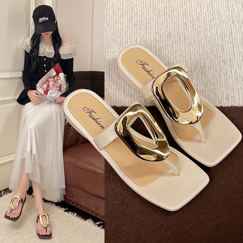 2025 New Square Toe Fashion Sandals for Women, Flat Metal Buckle Non-Slip Beach Roman Sandals