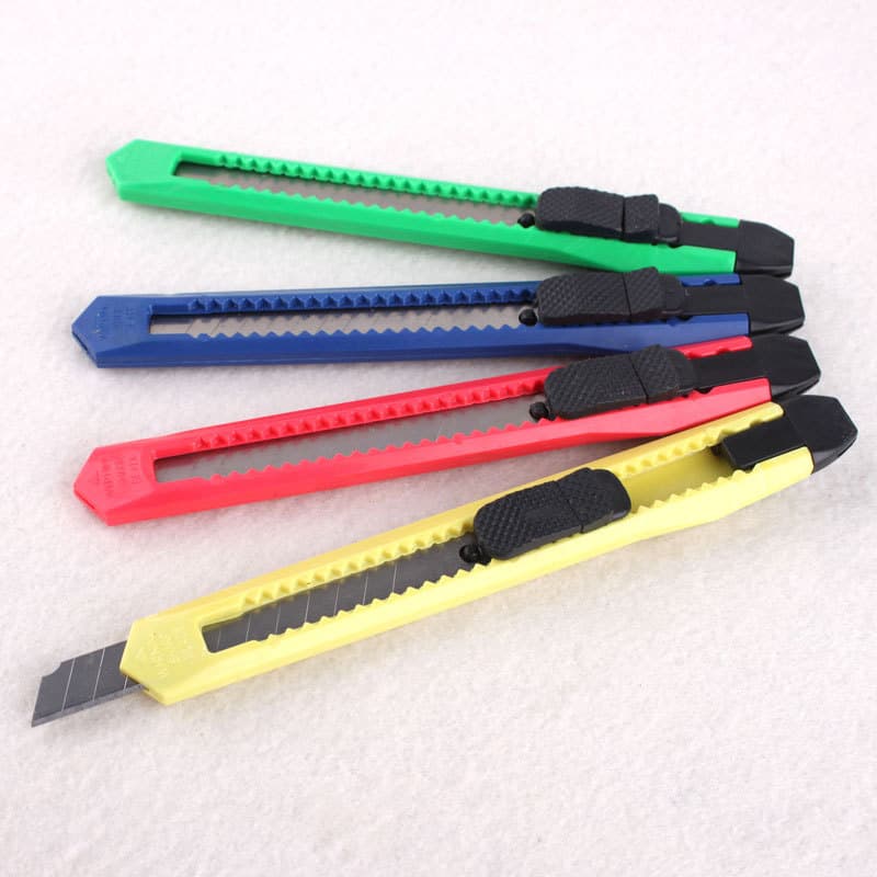 Small utility knife blade, craft knife, box opener, small knife for cutting wallpaper, student tools, small knife