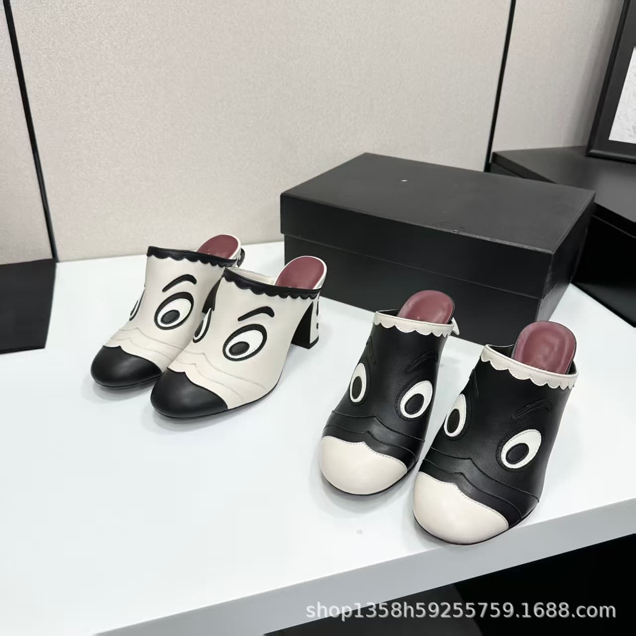 High Edition 2026 New Chanel-Style Double Genuine Leather Round Toe Color-Block Eye Chunky Heel Fashion High Heel Half Slipper Mules