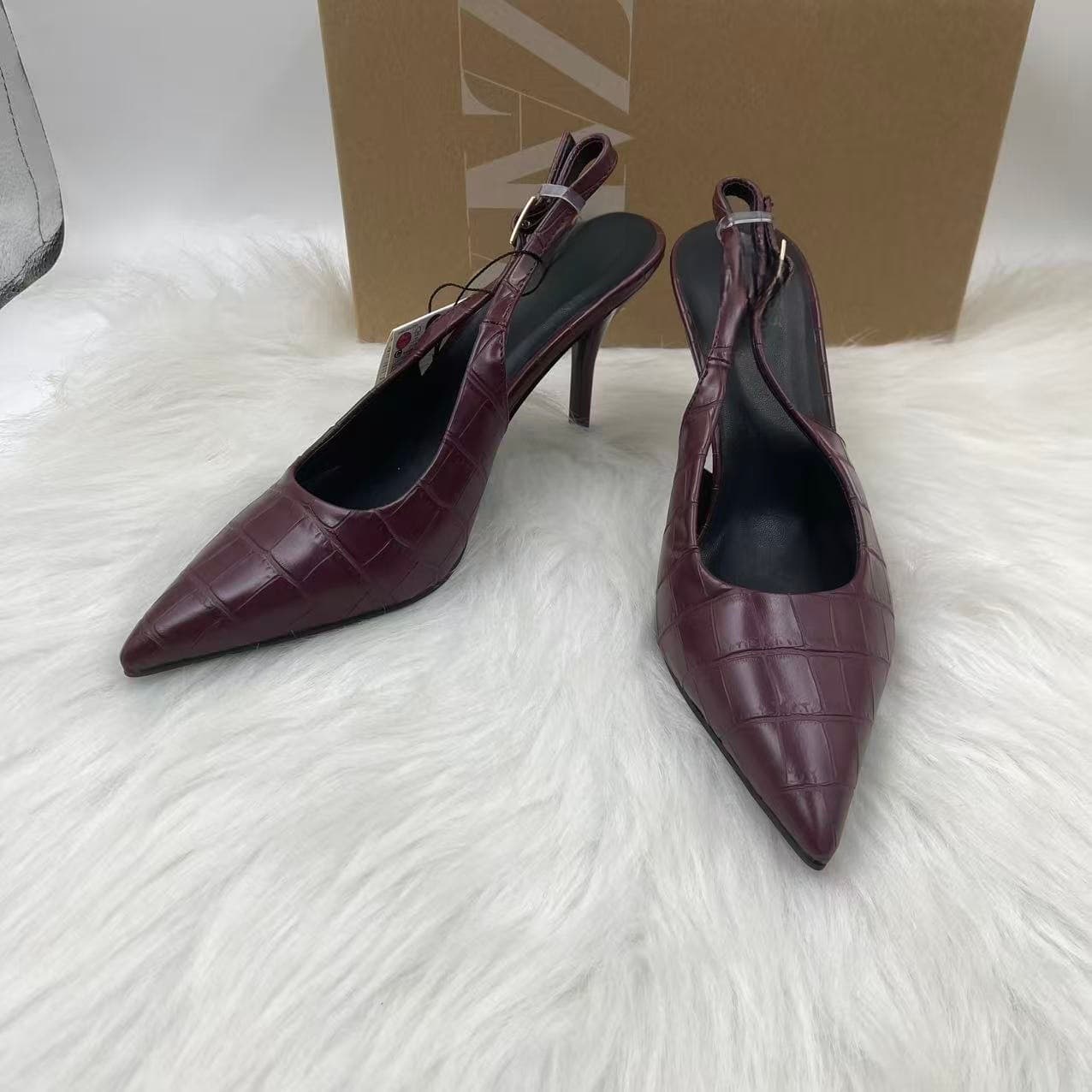 ZA 2025 New Women's Low Heel Elegant High Heels Closed Toe Shallow Mouth Back Strap Single Shoes Fashion Versatile
