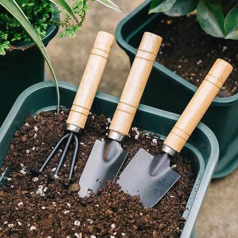 A complete set of gardening tools including pruning shears, shovels, spray bottles, small shovels, and pruning shears.