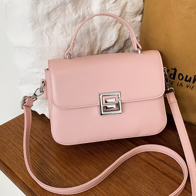 High-End Retro Small Bag for Women 2026 New Autumn and Winter Versatile Crossbody Bag Fashionable Super Popular Small Square Handbag