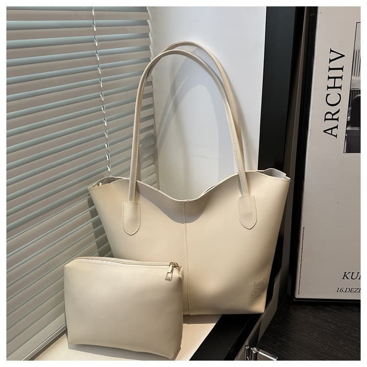 Commuter Tote Bag Large Capacity 2024 New Style Mother-Child Bag Handbag Fashionable Commuter Shoulder Bag Versatile Bucket Bag
