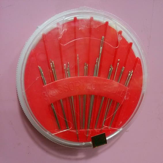 Box of Needles 902 Needles 25 Sets/Pack Boxed Hand Sewing Needles Wholesale for Dollar Stores, Suitable as Gifts