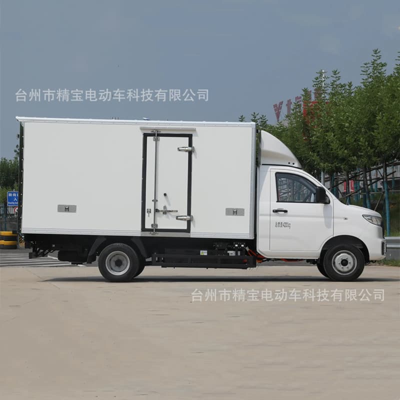 License-Plate Eligible Insulated Truck Cargo Electric Vehicle Cargo Unit School Factory Canteen Meal Delivery Insulated Meal Truck