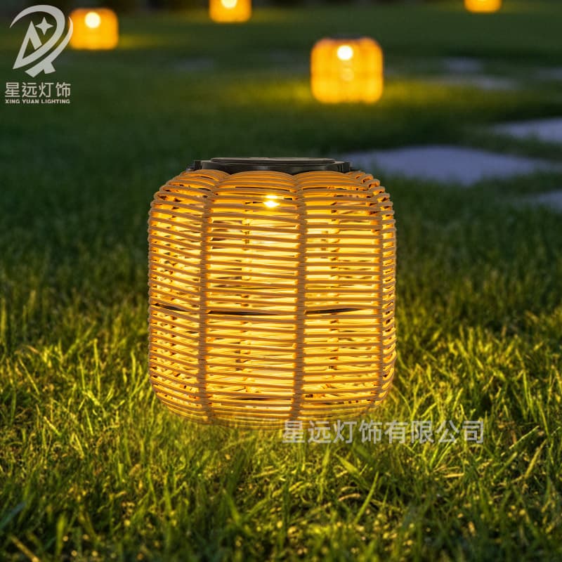 Solar-powered rattan lanterns are a hot-selling cross-border e-commerce product. LED bamboo lanterns are perfect for outdoor courtyards, villas, and decorative ambient lighting.