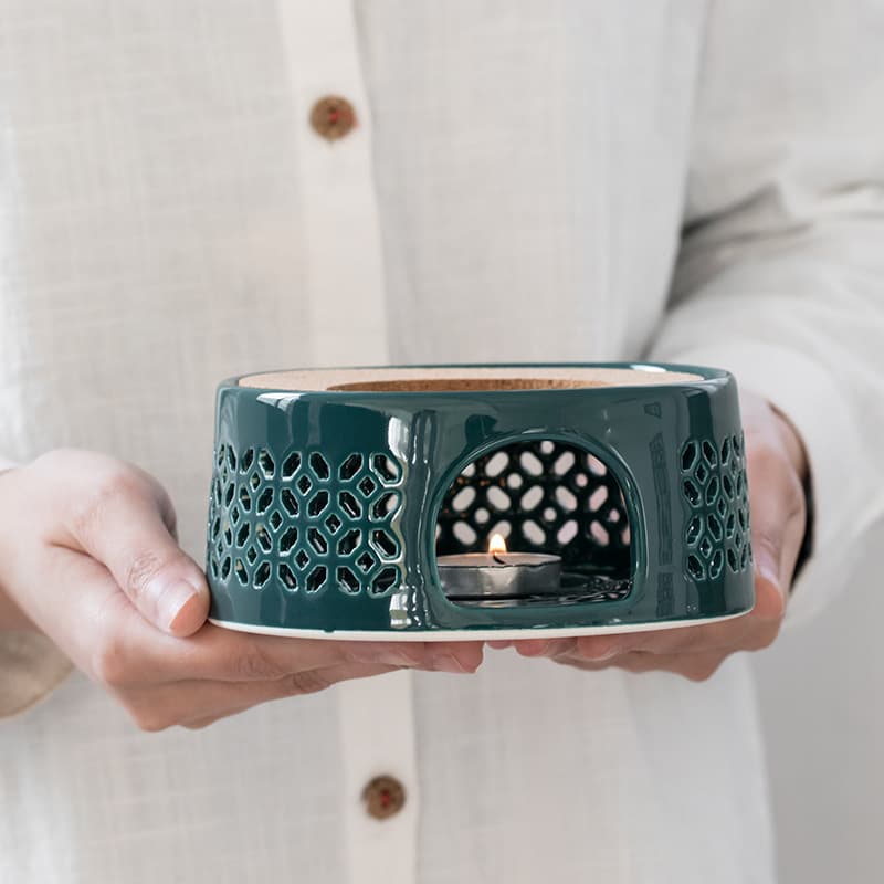 Yunhua Japanese hollow-out heating tea warmer, round base candle brewer, Dehua ceramic tea set heartwarming