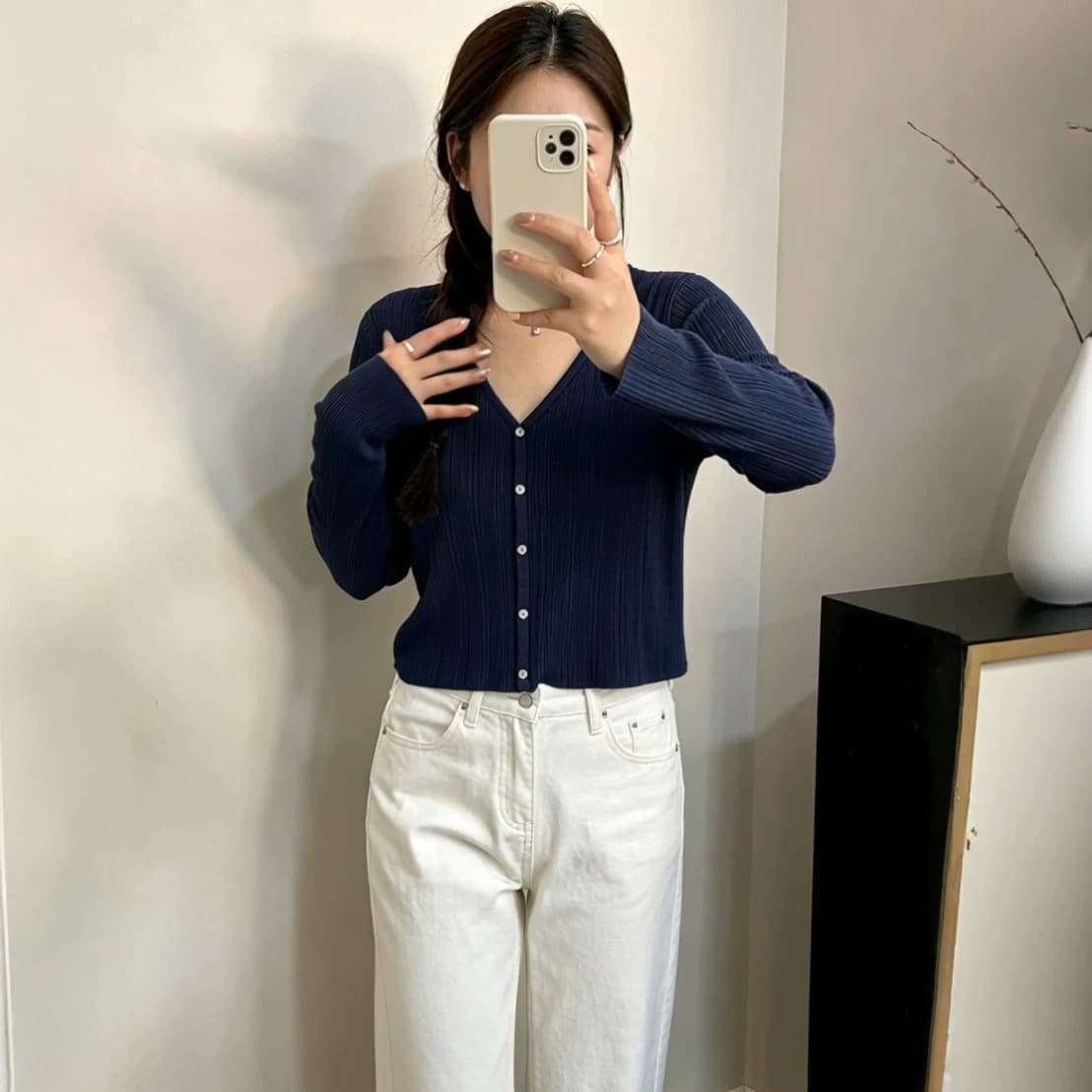 Plus Size Women's Casual Solid Color V-Neck Long Sleeve Cardigan 2026 Summer Loose Fit Short Knit Top
