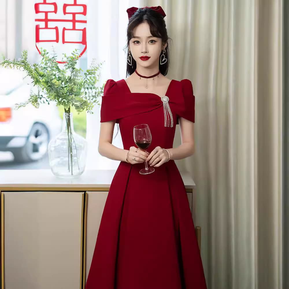 2024 Summer Wedding Toast Dress Bride Burgundy French High-End Evening Gown Wearable for Daily Use