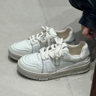 Top Layer Cowhide White Shoes for Women 2026 Fall New Thick Sole Height-Increasing Leisure Sports Shoes Breathable Versatile Skate Shoes