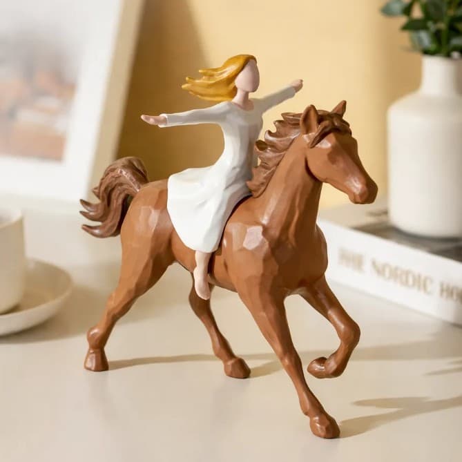 Cross-border creative resin craft horse ornaments for girls riding horses home desktop decorations European style desktop decorations