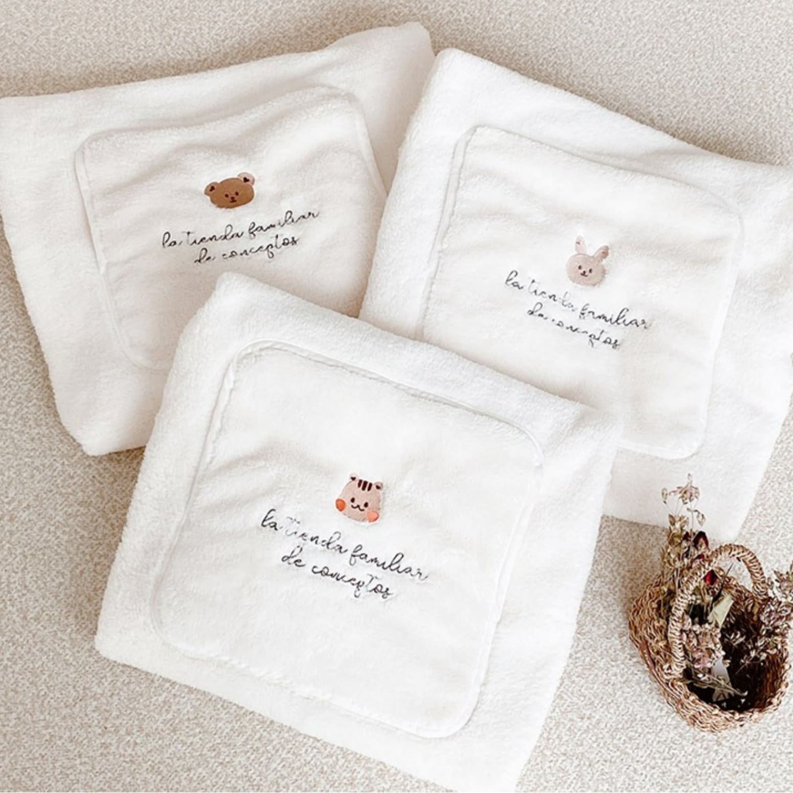 Ins Bear Embroidery Baby Stroller Windproof Cover Blanket Warmth Blanket Portable Sling Blanket