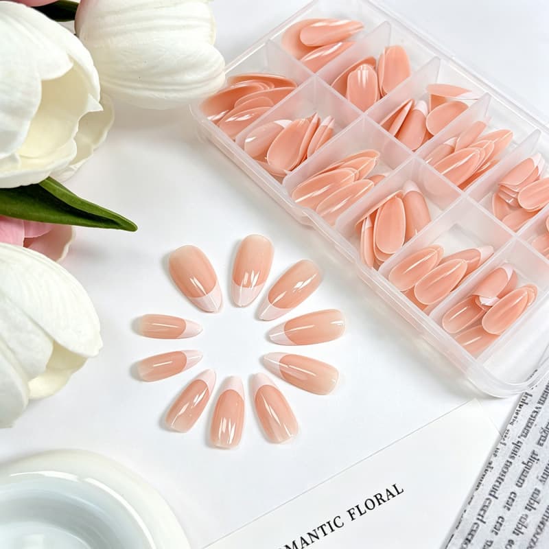 Solid Color Wearable Nails Wholesale 120 Pieces Short Almond Removable Nail Art Tablets Hot Selling in Europe and America
