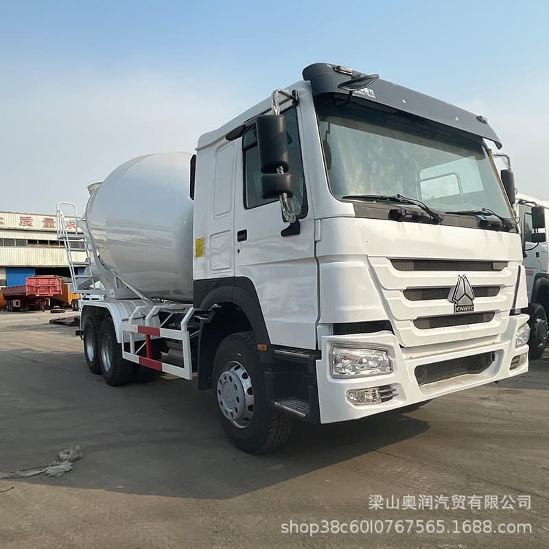 HOWO Concrete Mixer Truck 6*4 Commercial Concrete Transport Mixer 10 Cubic Meter Mixer Truck