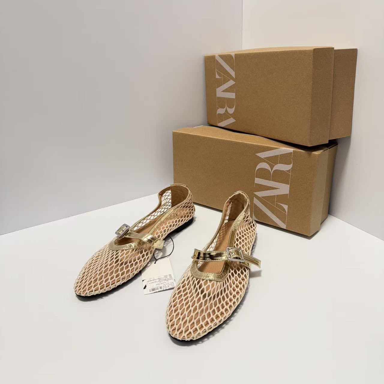 ZA 2025 New European and American Fashion Fishnet Hollow Non-Slip Flat Shoes for Women, Low-Cut One-Strap Ballet Flats