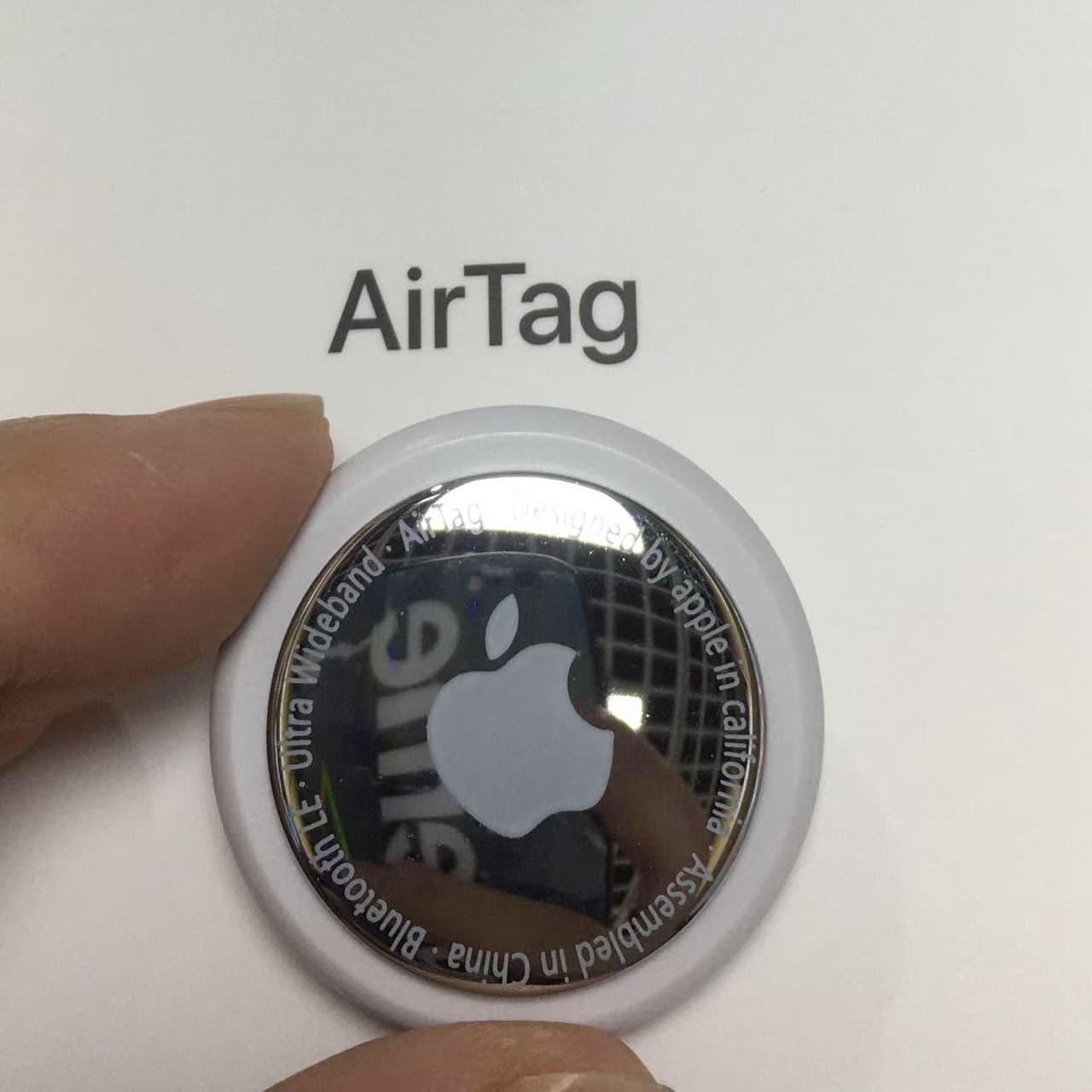 Suitable for Apple airtag model locator anti-lost machine model display prop model machine