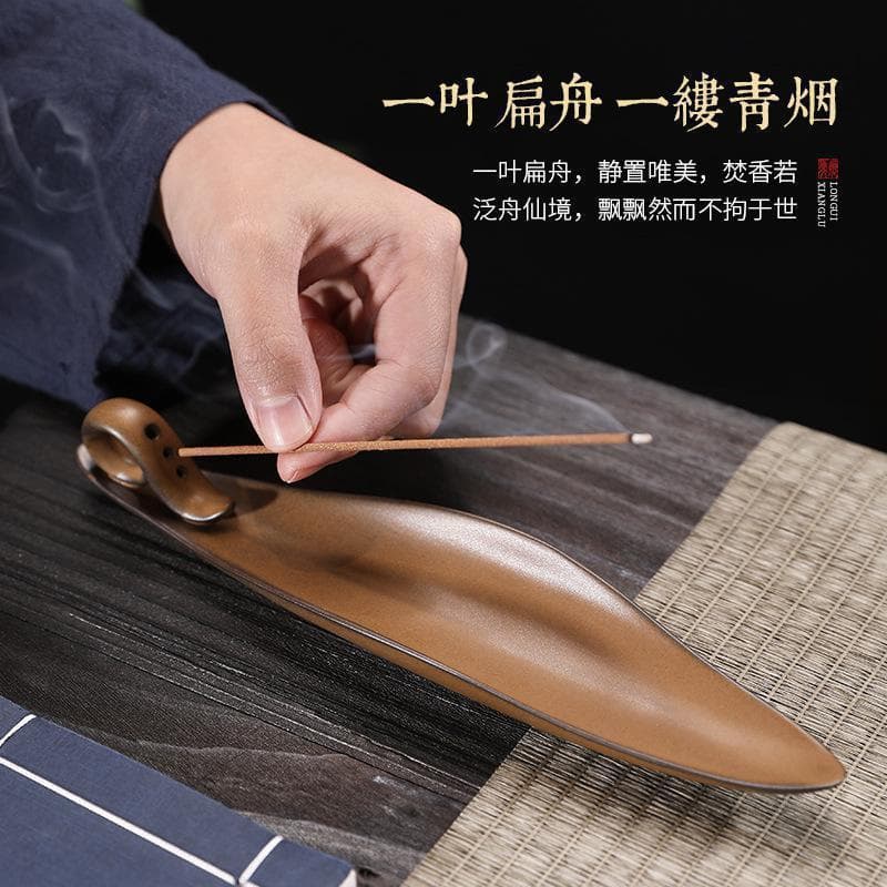 Home Indoor Incense Burner Ceramic Incense Holder for Agarwood Sandalwood Decorative Incense Stand Antique Style Aromatherapy Burner for Lying Incense Tea Ceremony Incense Way