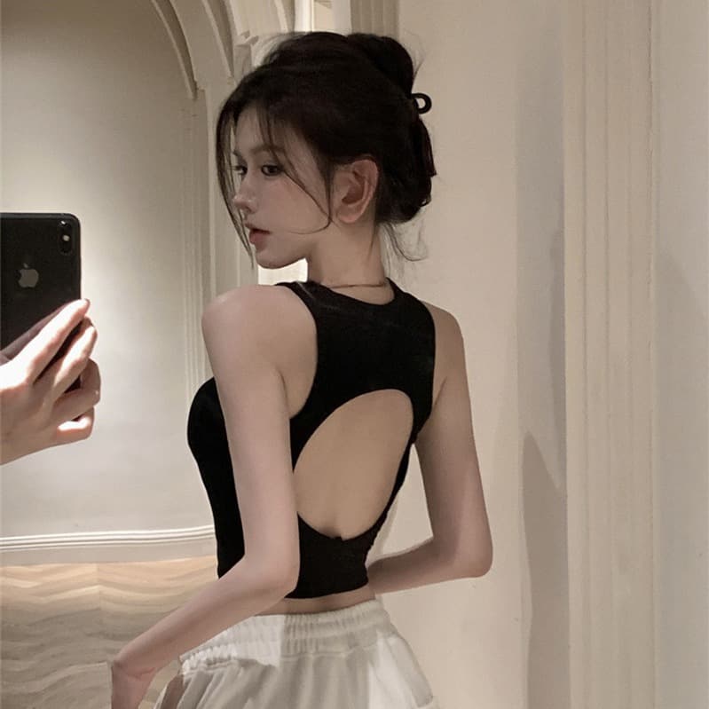 Pure and sexy sweet and spicy girl hollowed-out vest women's clothing 2025 summer sleeveless black inner layer sexy short outer layer top