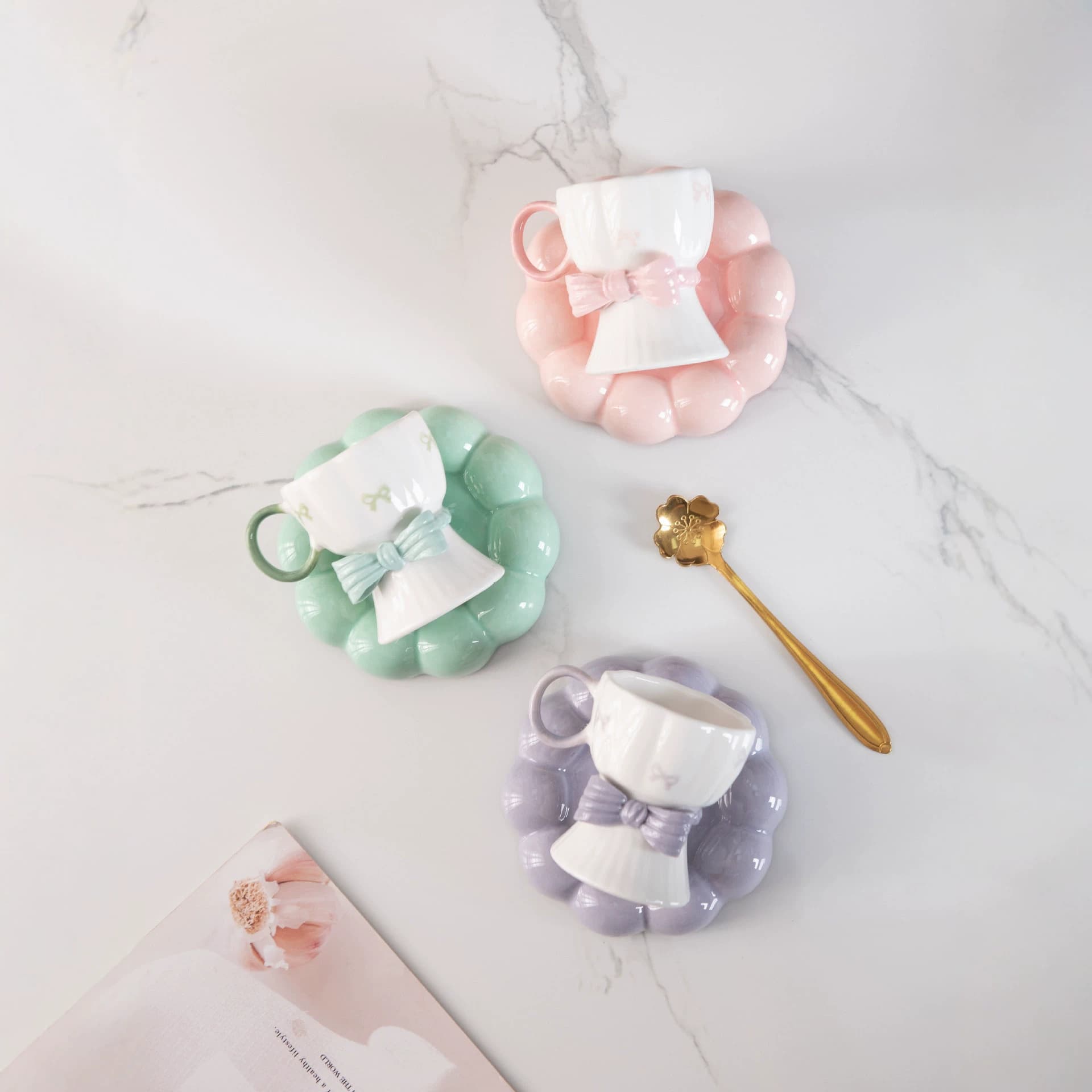 Cross-border hand-painted bow coffee cup saucer small bubble cute coffee cup cloud saucer cup