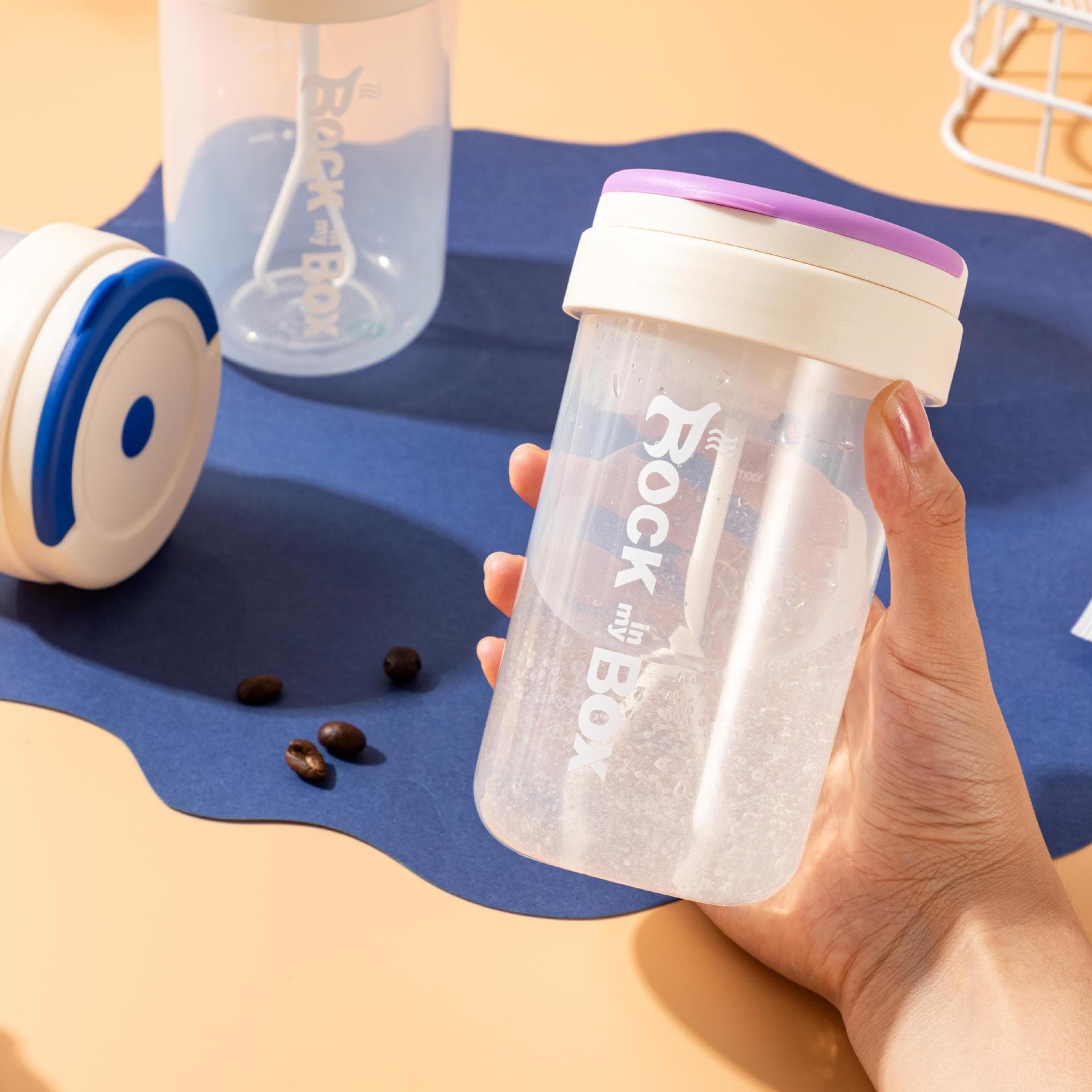 Fully Automatic Shaker Bottle for Stirring Coffee Powder, Coconut Powder, Camel Milk, Goat Milk, Grain Powder, One-Button Electric Stirring Cup