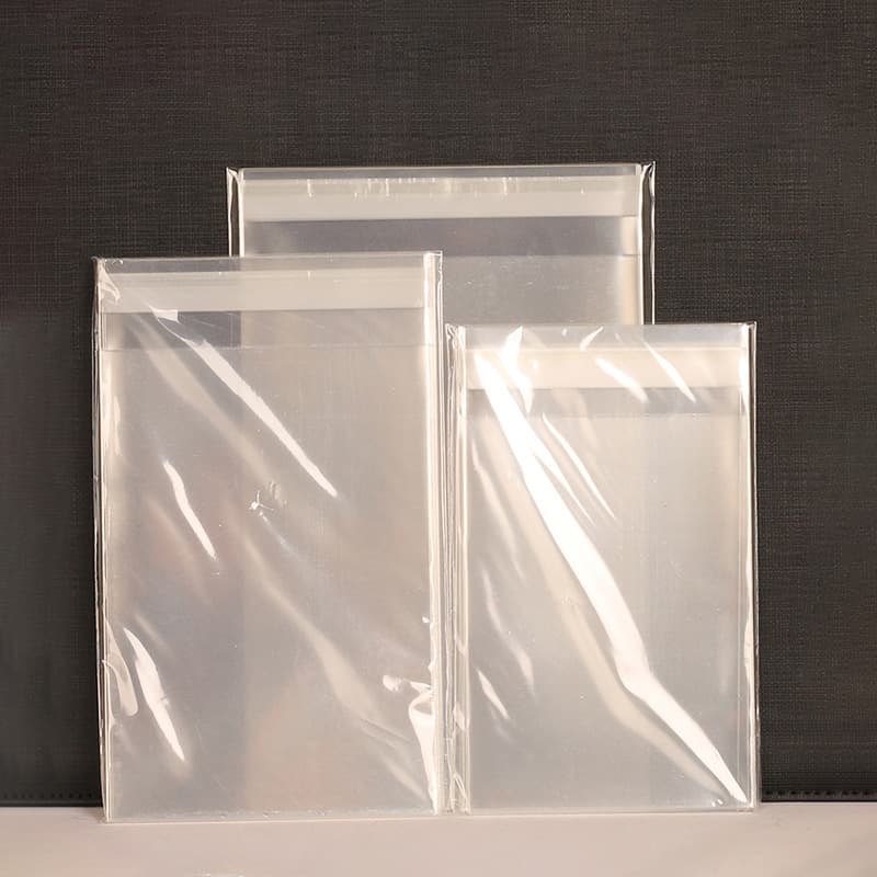 Xunduo card film in stock, 20 and 10 mil ultra-transparent, compatible with instant photo cards and thick card sleeves for universal storage and protection.