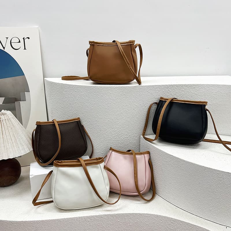 New Summer Style Soft Leather Fashion Minimalist Shoulder Bag for Women, Trendy Commuter Crossbody Bag, Chic Soft Leather Small Bag