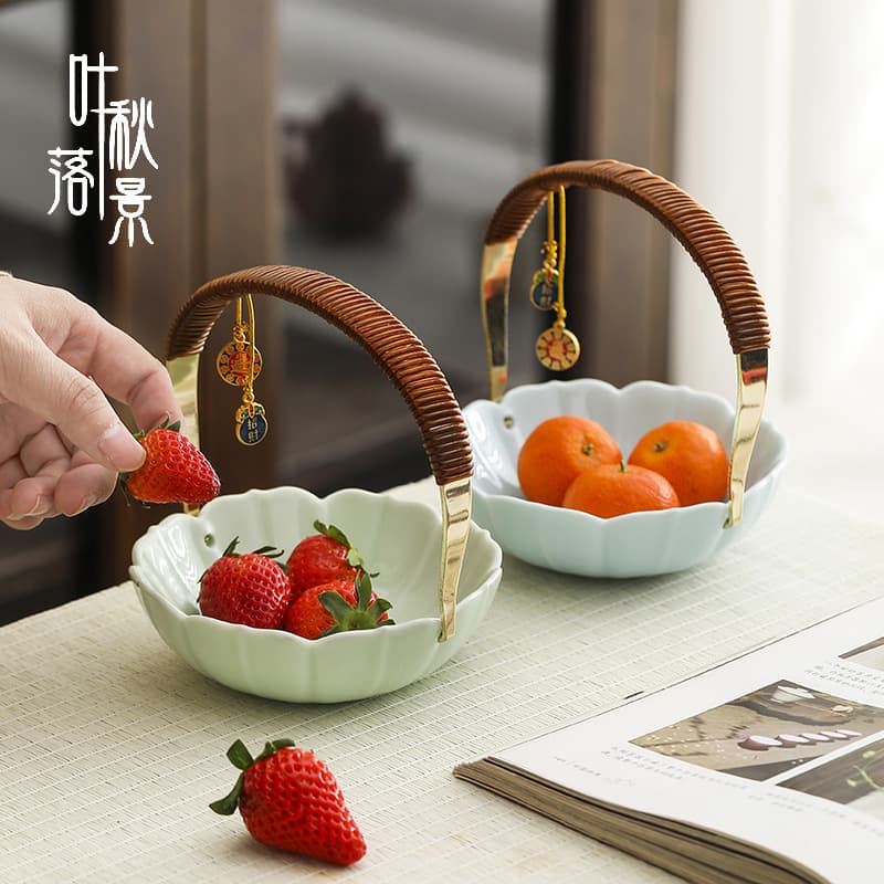Ceramic Retro Handheld Fruit Plate Household Snack Candy Box Exquisite High-End Light Luxury Nut Fruit Basket Dessert Plate