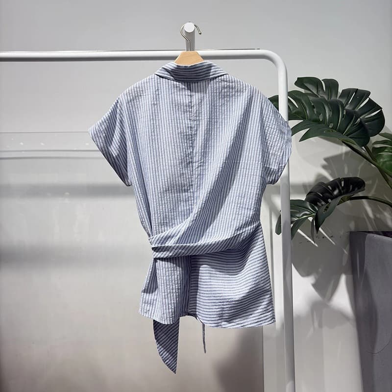 2026 Summer New Women's Blue and White Striped Short Sleeve Shirt Turn-down Collar Versatile Top 5H4220431