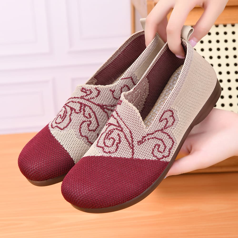 Spring Summer Old Beijing Cloth Shoes Women's Fly Knit Color-Block Slip-On Lazy Shoes Soft Sole Anti-Slip Mom Shoes Walking Flat Shoes