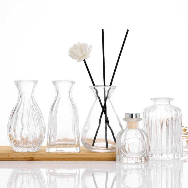 Wholesale Round Aromatherapy Essential Oil Diffuser Bottle Deodorizing Perfume Glass Bottle Air Purifying Reed Diffuser Dried Flower Scent Bottle