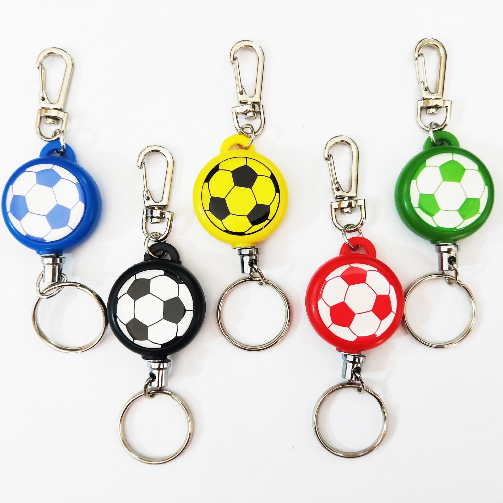 World Cup Football Pictures Customized Promotional Gifts Telescopic Epoxy Easy-Pull Button Badge Scroll ID Bucket Keychain