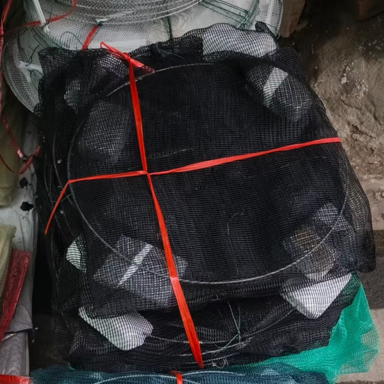 Manufacturer's loach and eel foam float, small fish cage for catching eels, eel net, loach and eel trap