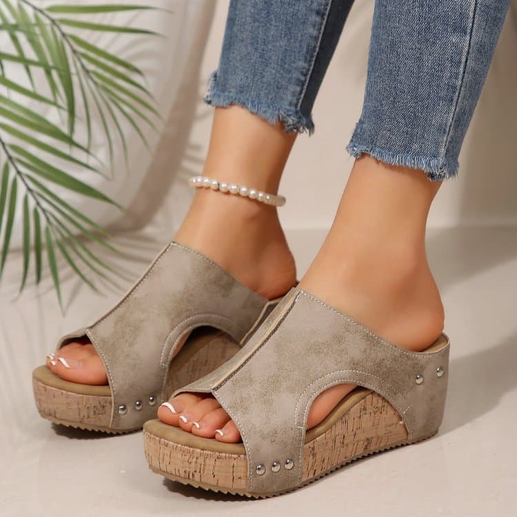 Large Size Foreign Trade Wedge Sandals 2025 Summer New Retro Thick Sole Fish Mouth Roman Sandals Women Platform Thick Sole