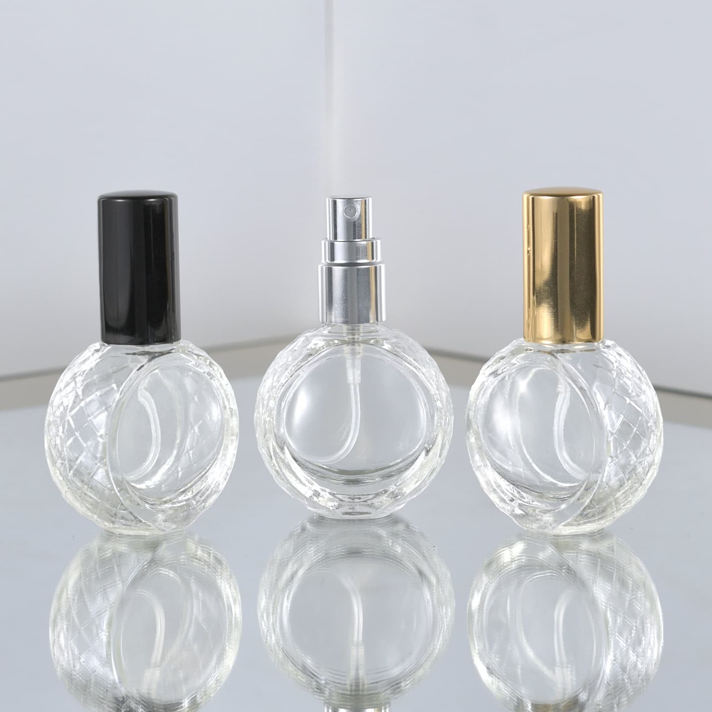 10ML Glass Perfume Bottle, Flat Round Spray Bottle, Perfume Refill Bottle, Sample Perfume Bottle with Screw Cap, Cosmetic Bottle