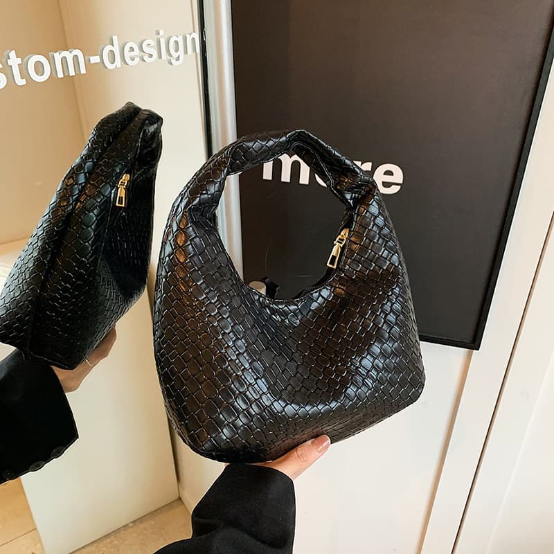 French Elegance Woven Bag, Shoulder Bag Underarm Bag, Handheld Tote Bag, Versatile Fashionable Crescent Bag