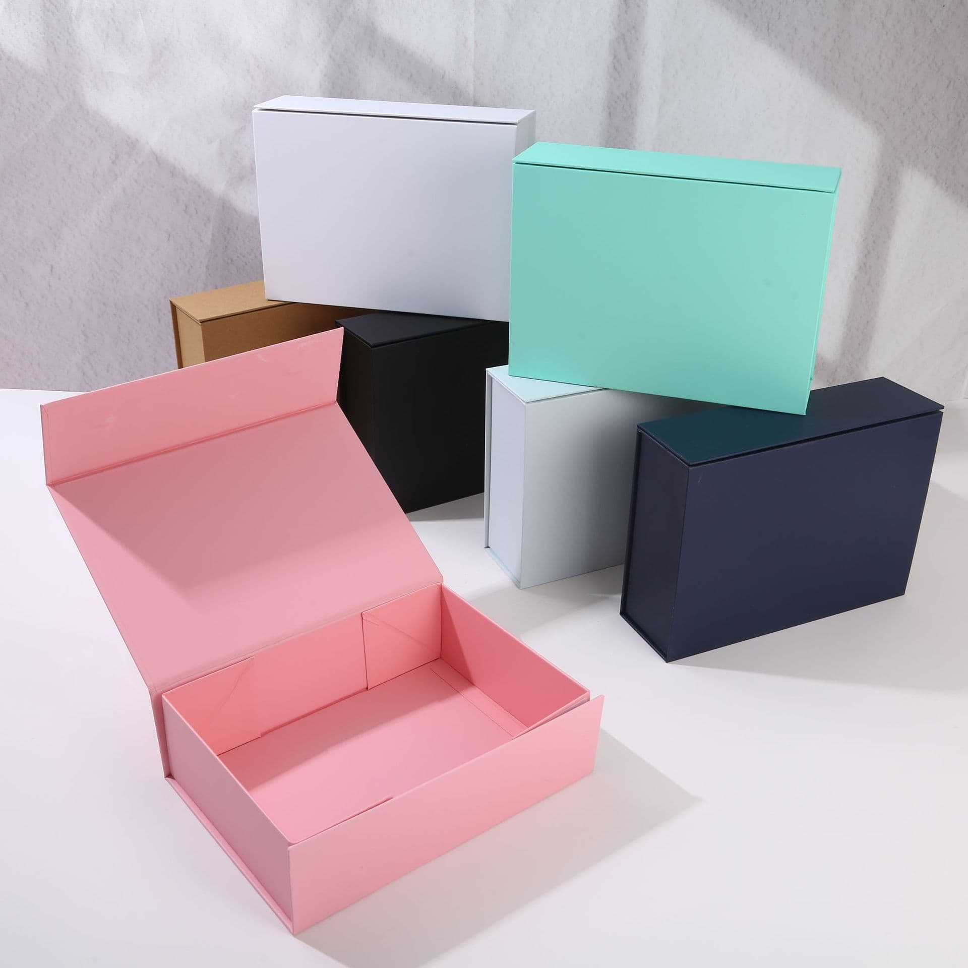 Folding One-Piece Flip-Top Packaging Boxes, Black Folding Flower Magnetic Closure Packaging Boxes, Hard Paper Boxes, Gift Boxes Wholesale