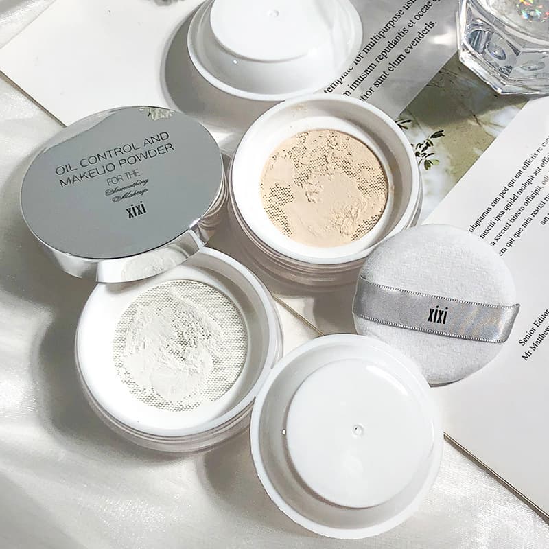 Makeup Xixi Delicate and Sheer Loose Powder, Matte Finish, Evens Skin Tone, Conceals, and Provides Lightweight Finish (D-441)